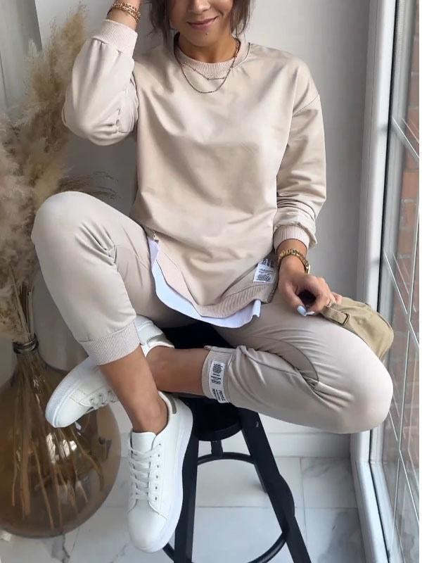 Ensemble sport femme – Style moderne et confortable !
