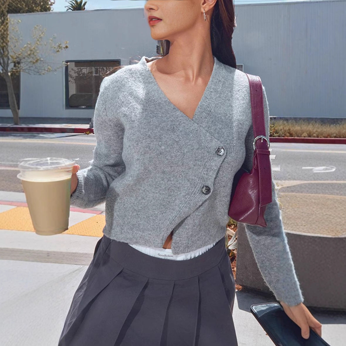 Cardigan femme à boutons – Élégance et polyvalence