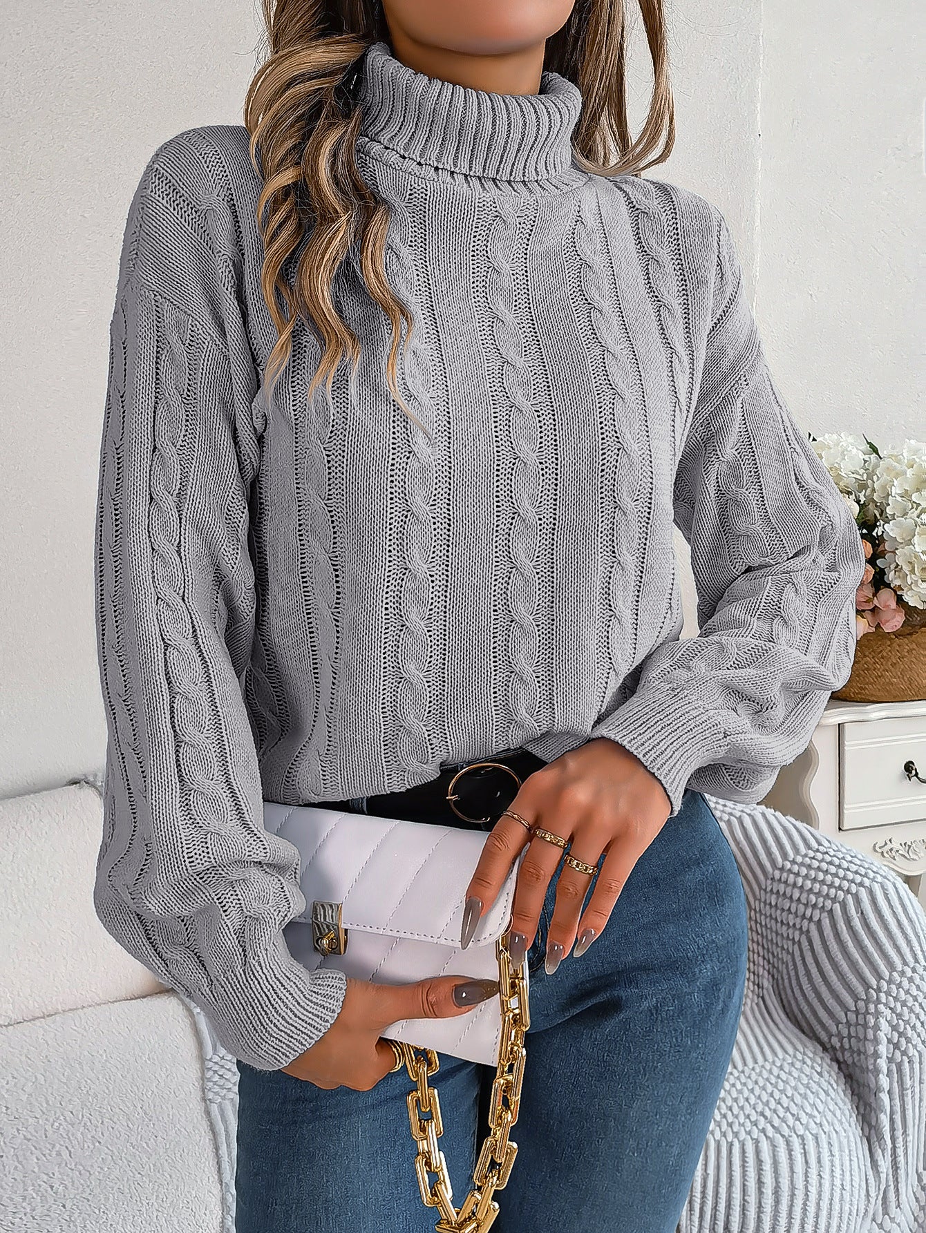 Pull col roulé uni à manches longues – Élégance et confort