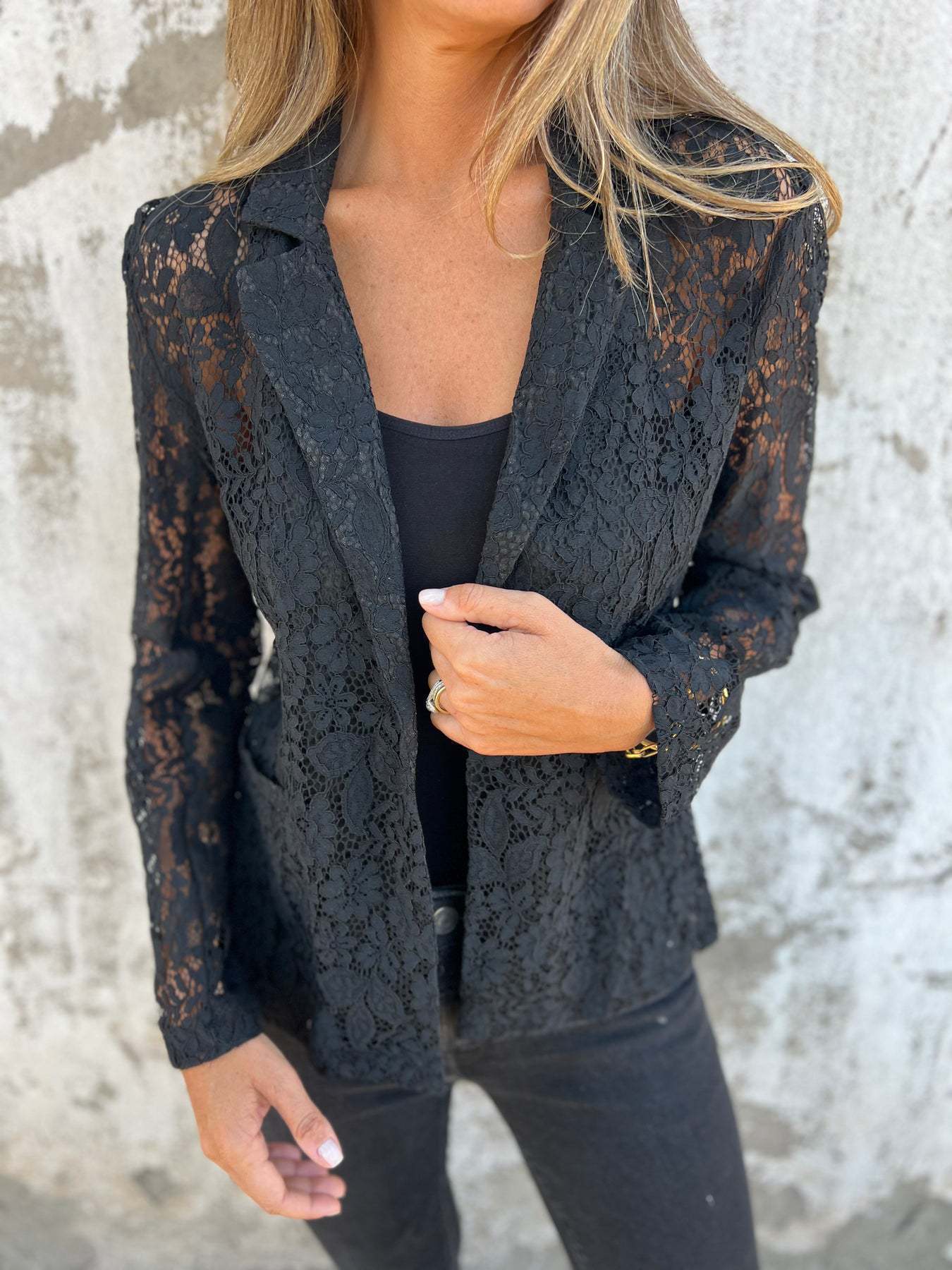 Ensemble Élégant Chemise en Dentelle & Pantalon
