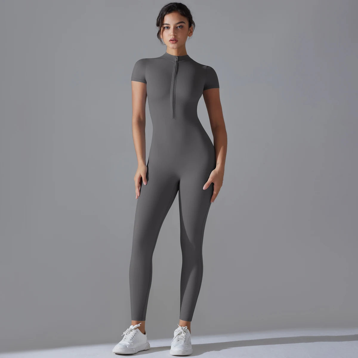 Combinaison Sportive Zippée – Style & Performance