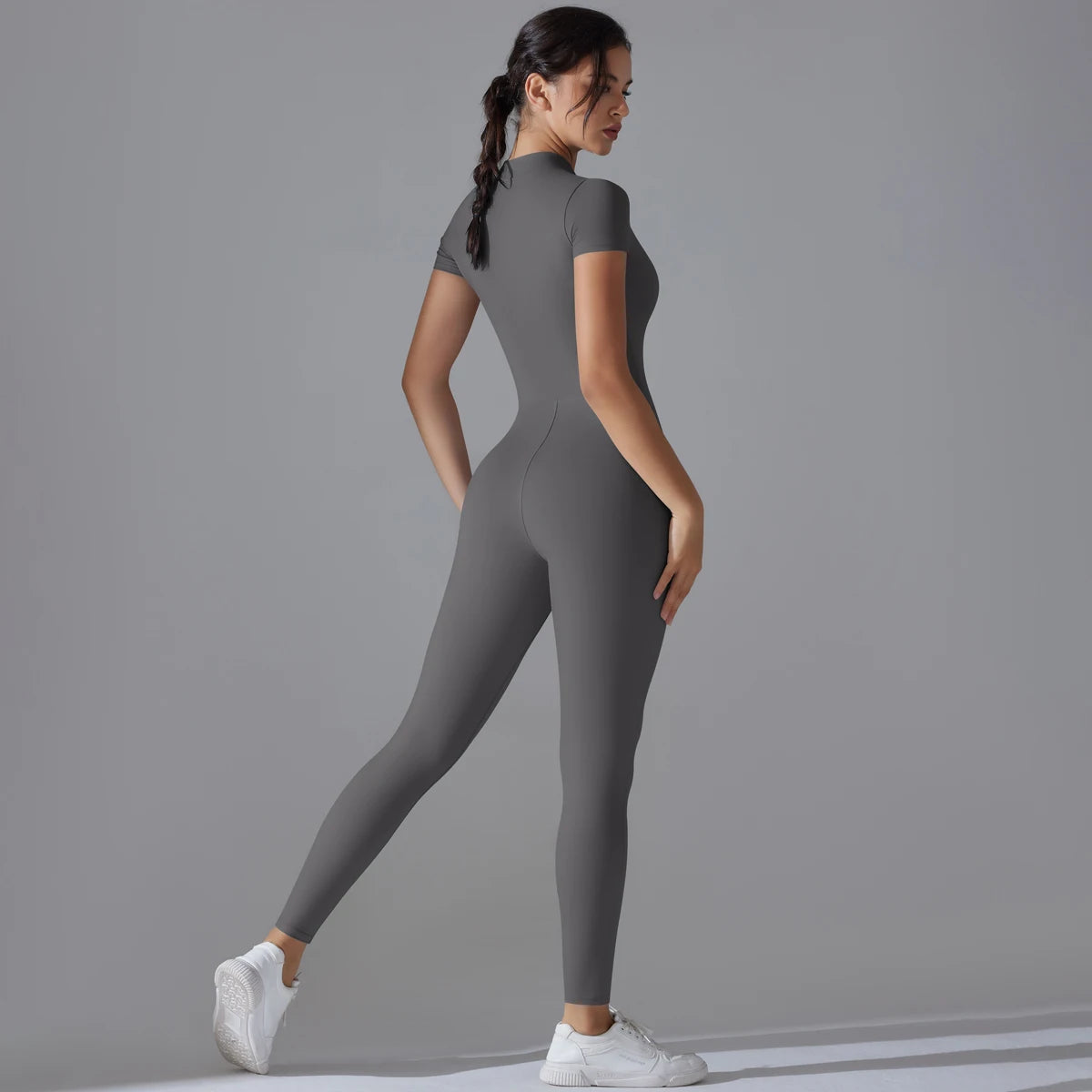 Combinaison Sportive Zippée – Style & Performance