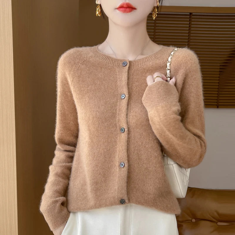 Cardigan en Mérinos 100% – Douceur et Élégance Printemps/Automne