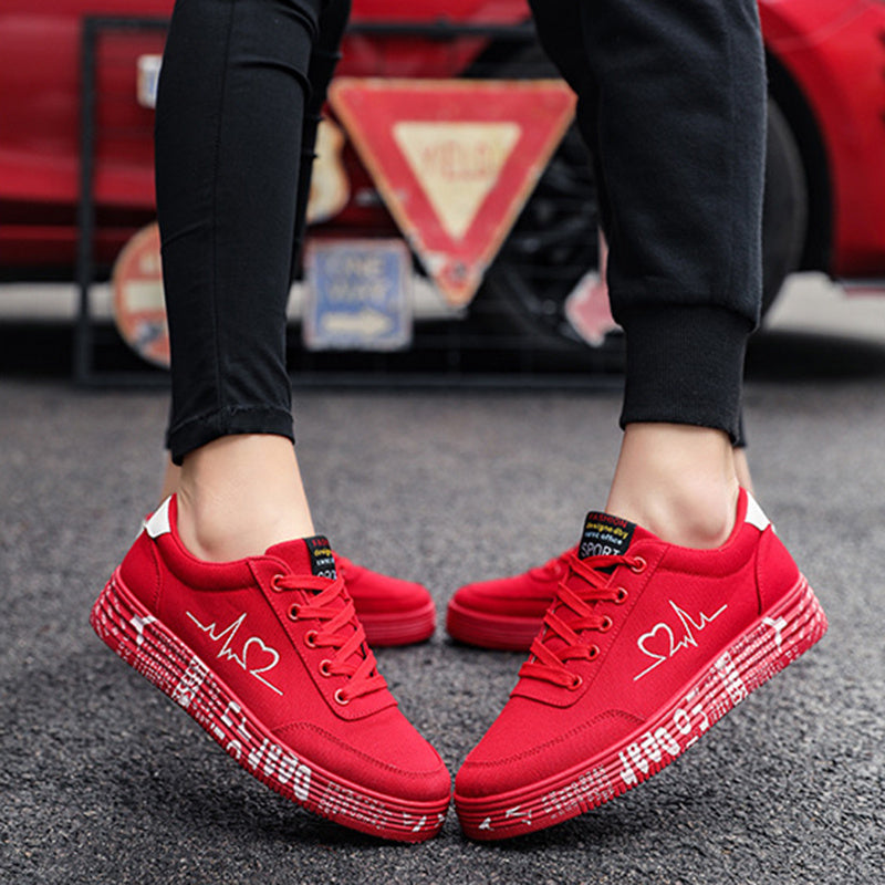 Baskets Love Print Unisexes