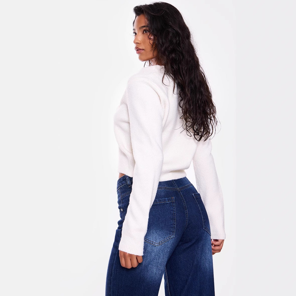 Cardigan femme à boutons – Élégance et polyvalence