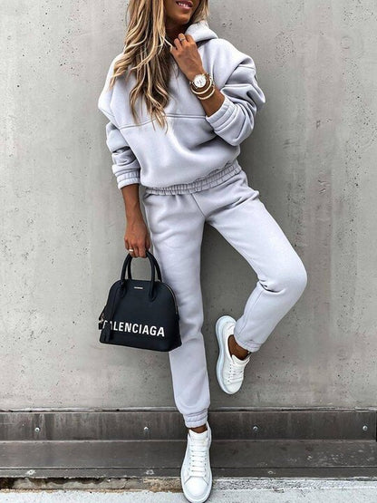 Ensemble Sport Femme à Capuche – Confort et Style au Quotidien