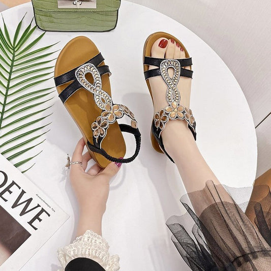 Chloé – Sandales Plates Brillantes & Confortables