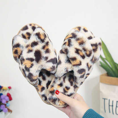 Chaussons Douillets à Brides Croisées
