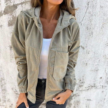 Manteau à Capuche en Velours Côtelé – Élégance et Chaleur