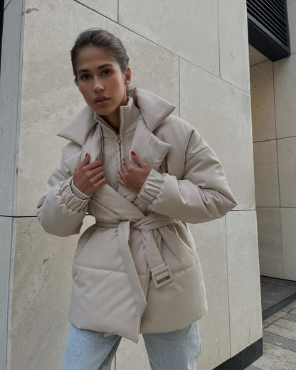 Manteau ceinturé femme – Élégance hivernale !